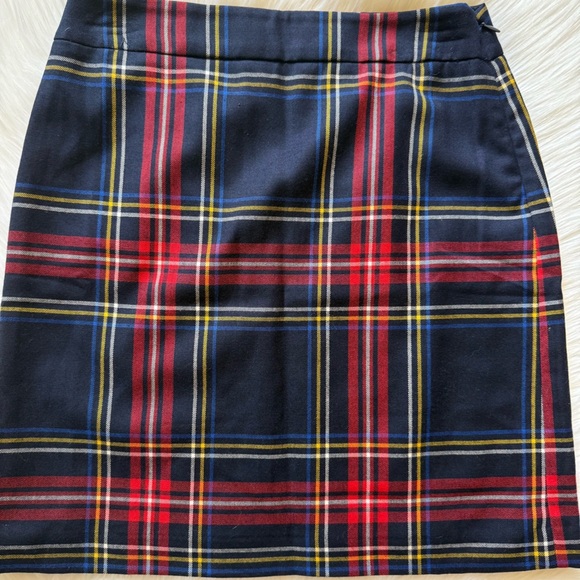 Talbots Petite Red and Navy Plaid Tartan Skirt 2P - Picture 2 of 6